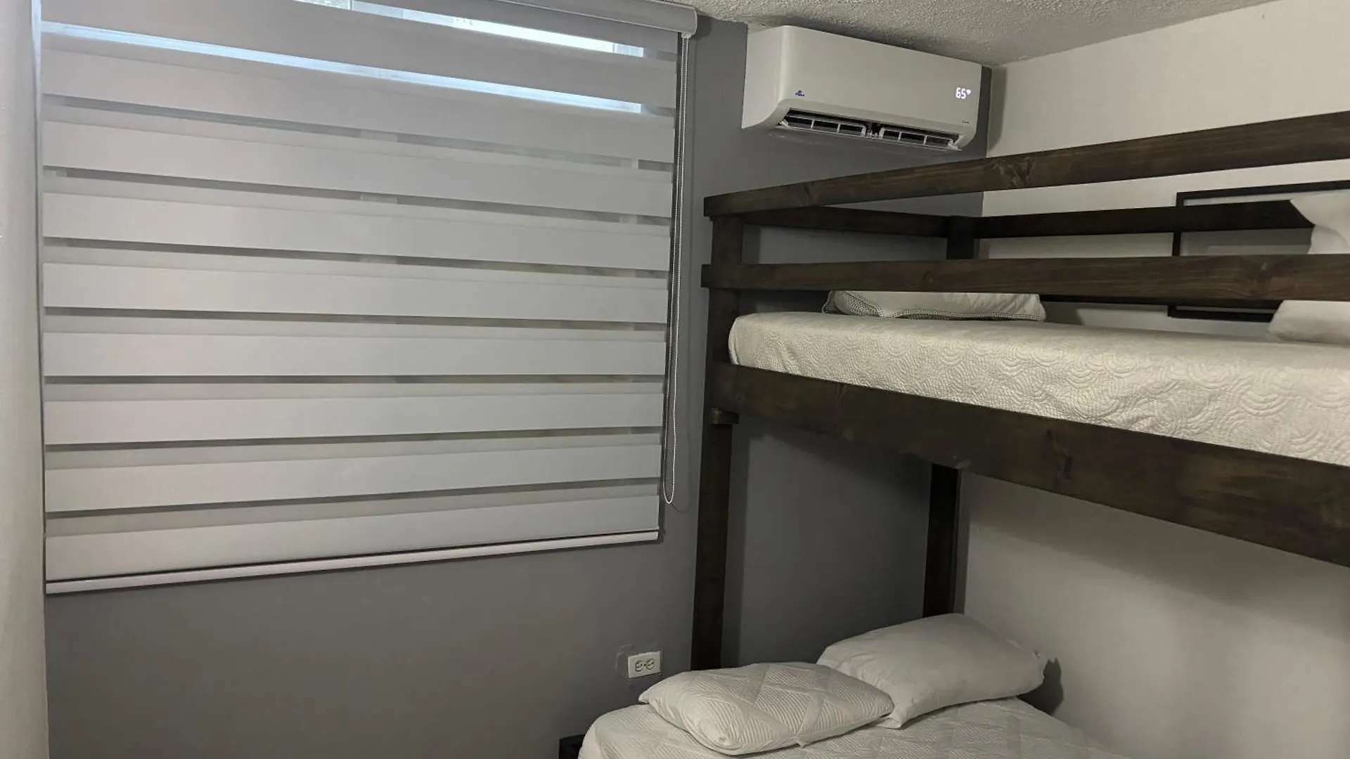 Private Apartment Near Sju Solar Battery 캐롤라이나