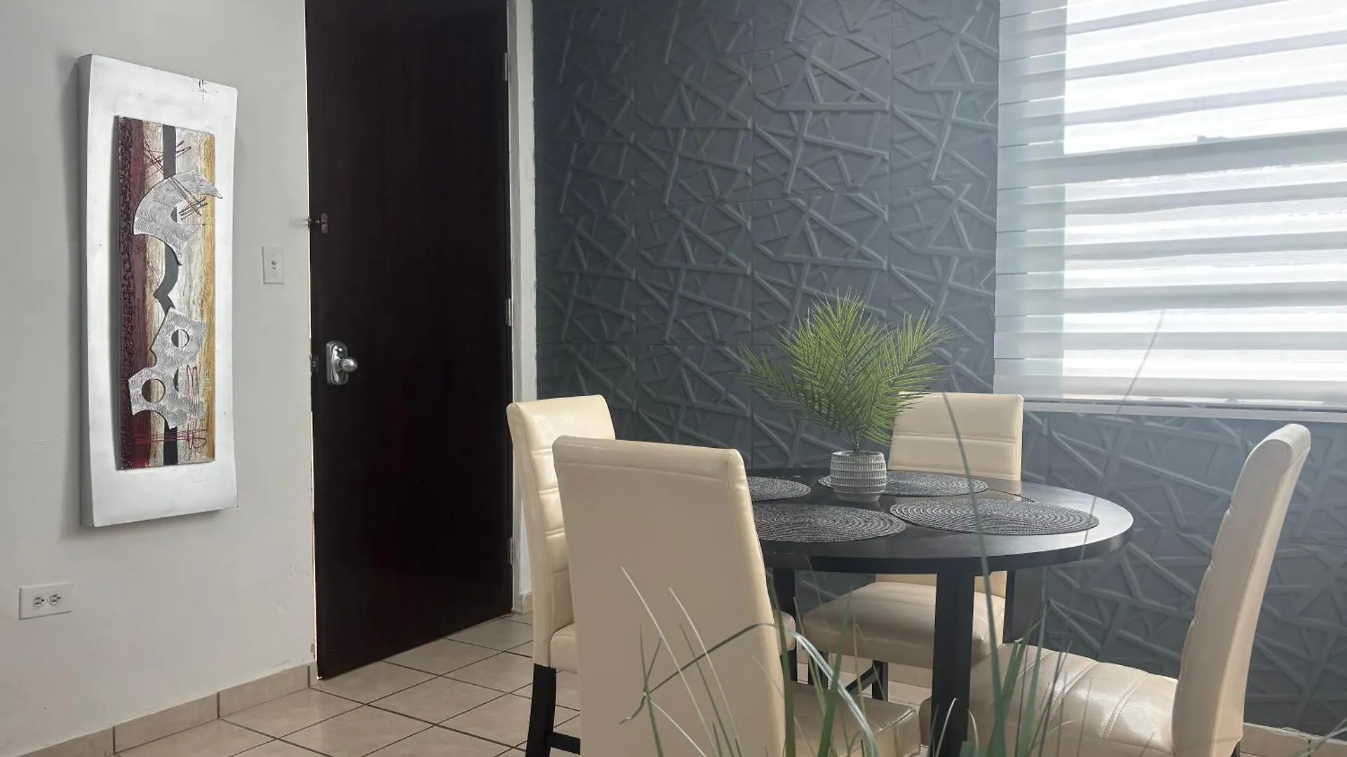 Private Apartment Near Sju Solar Battery 캐롤라이나